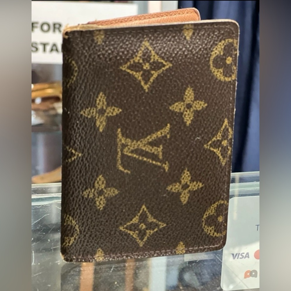 Louis Vuitton ID CC Holder Unisex